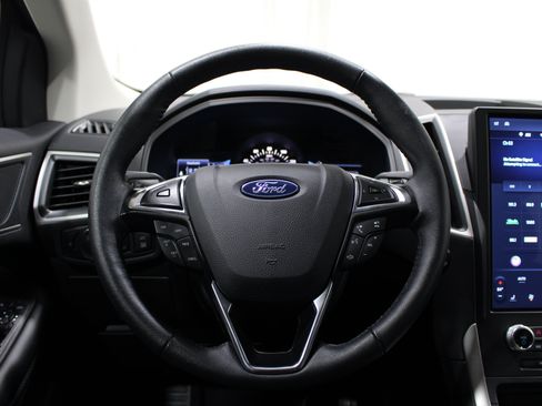 Used 2024 Ford Edge SEL w/ Sport Appearance Package AWD/4WD image 11