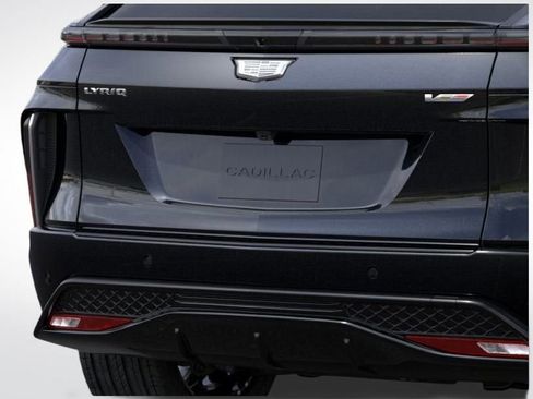 New 2026 Cadillac Lyriq V image 14