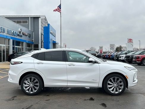 New 2026 Buick Envista Avenir image 13