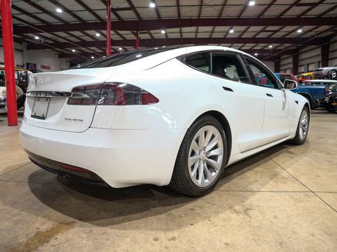 Used 2019 Tesla Model S 100D AWD/4WD image 8