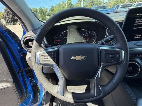 New 2026 Chevrolet Blazer LT w/ Convenience Package AWD/4WD image 12