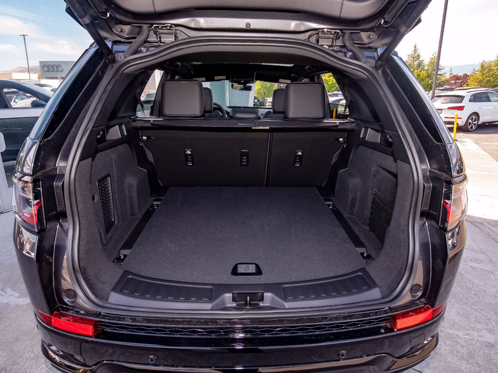 New 2026 Land Rover Discovery Sport Landmark AWD/4WD image 51