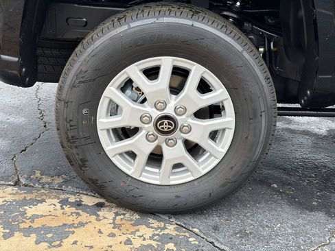 New 2026 Toyota Tacoma 2WD Double Cab image 17