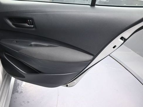Used 2025 Toyota Corolla LE FWD image 15