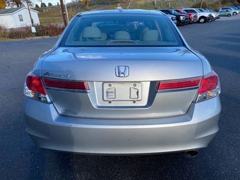 Used 2011 Honda Accord EX-L image 4