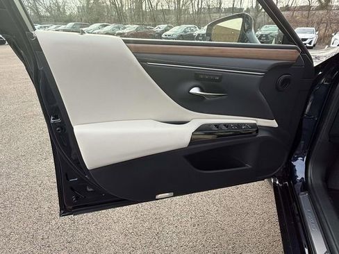 New 2025 Lexus ES 350 350 image 14