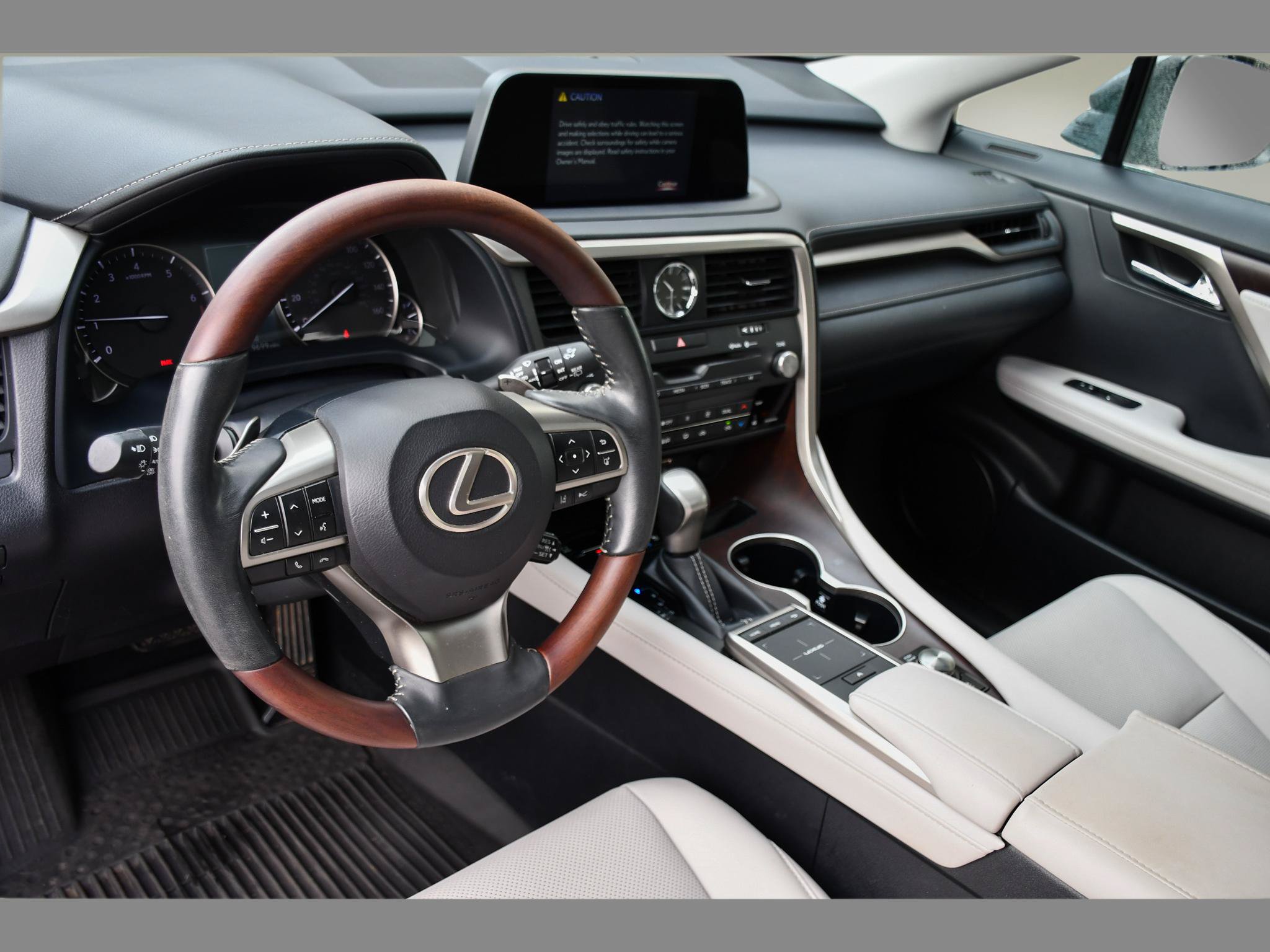 Used 2022 Lexus RX 350 FWD w/ Premium Package image 13