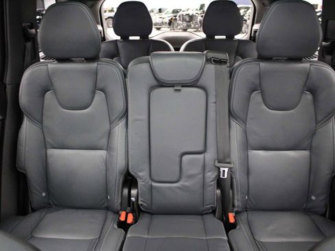 Used 2023 Volvo XC90 B6 Ultimate w/ Protection Package image 40