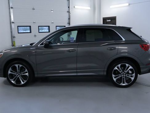 Used 2020 Audi Q3 2.0T Prestige w/ Prestige Package AWD/4WD image 4