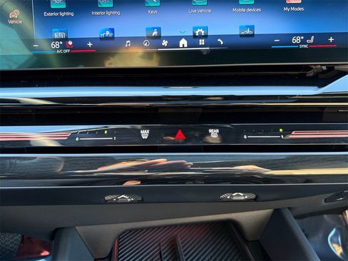 Certified 2026 BMW 530i xDrive w/ Premium Package image 28