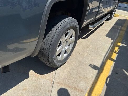 Used 2014 GMC Sierra 1500 SLT w/ SLT Preferred Package AWD/4WD image 6