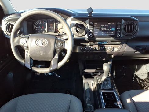 Used 2022 Toyota Tacoma SR image 15