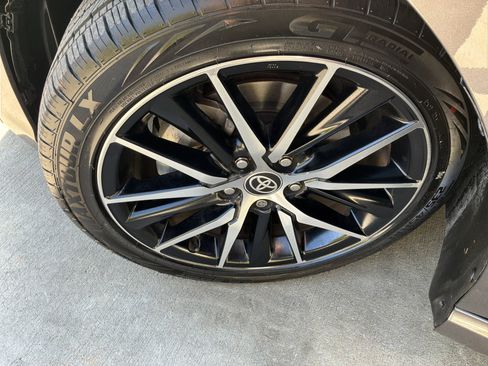 Used 2023 Toyota Camry SE w/ Convenience Package image 13