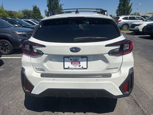 Certified 2024 Subaru Crosstrek 2.5i Limited w/ Crosstrek Mirror Package AWD/4WD image 4