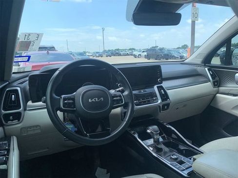 Used 2023 Kia Sorento SX AWD/4WD image 15