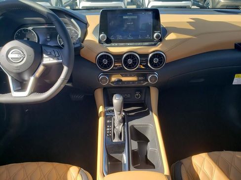 New 2025 Nissan Sentra SV w/ SV Premium Package FWD image 8