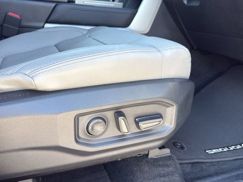 Used 2024 Toyota Sequoia Limited AWD/4WD image 24