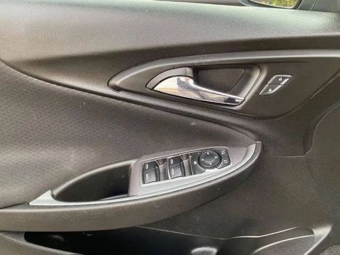 Used 2020 Chevrolet Malibu LS FWD image 17