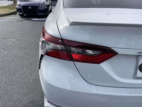 Used 2022 Toyota Camry SE image 20