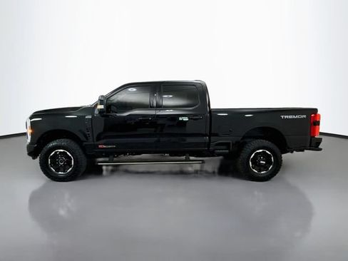 Certified 2026 Ford F350 Platinum w/ Tremor Off-Road Package AWD/4WD image 4