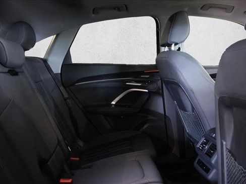 Certified 2025 Audi Q5 Premium Plus w/ Premium Plus AWD/4WD image 25