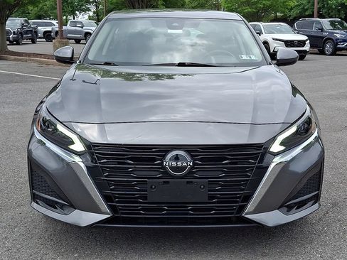 Used 2023 Nissan Altima 2.5 SV AWD/4WD image 4