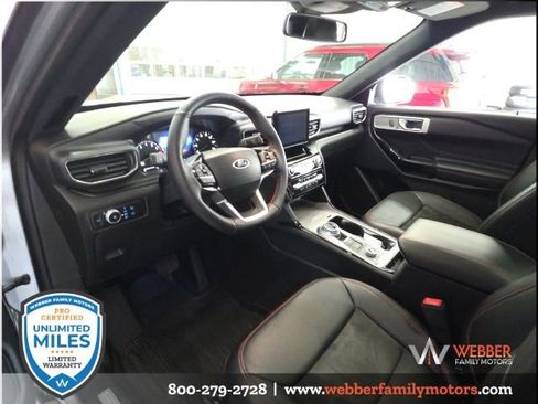 Used 2023 Ford Explorer ST-Line w/ Class IV Trailer Tow Package AWD/4WD image 13