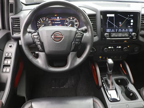 Used 2023 Nissan Frontier PRO-4X w/ Pro-4X Premium Package image 16
