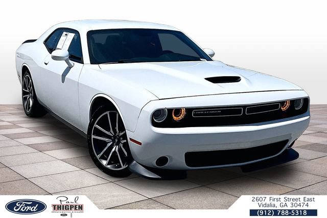 Used 2023 Dodge Challenger R/T RWD image 1