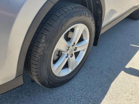Used 2013 Toyota RAV4 XLE AWD/4WD image 21