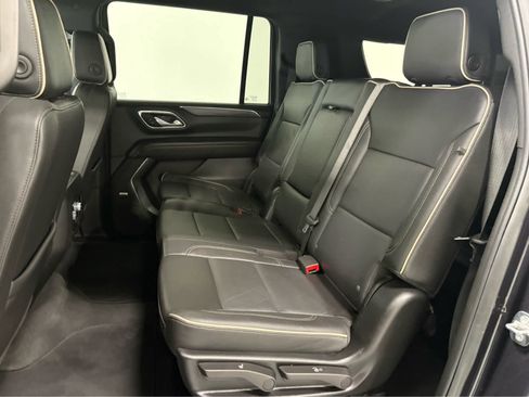 Used 2024 GMC Yukon XL SLT w/ Max Trailering Package AWD/4WD image 14