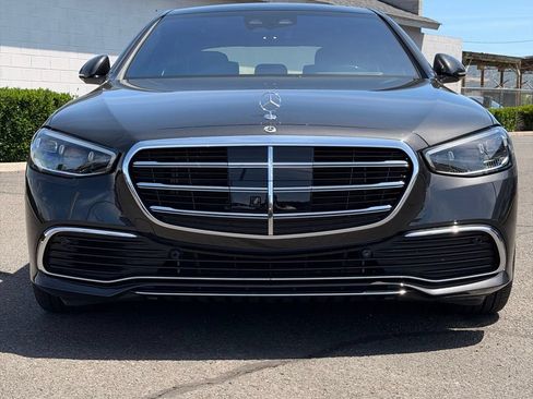 Used 2024 Mercedes-Benz S 580 4MATIC Sedan image 4