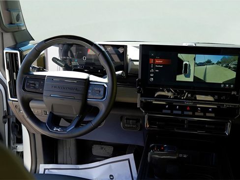 New 2026 GMC Hummer EV 4x4 Crew Cab image 25