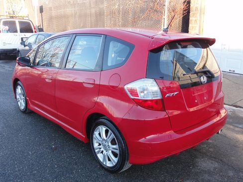 Used 2011 Honda Fit Sport image 4