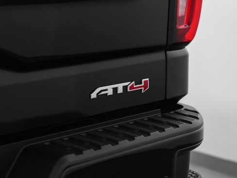 Used 2024 GMC Sierra 1500 AT4 w/ AT4 Carbonpro Edition AWD/4WD image 19