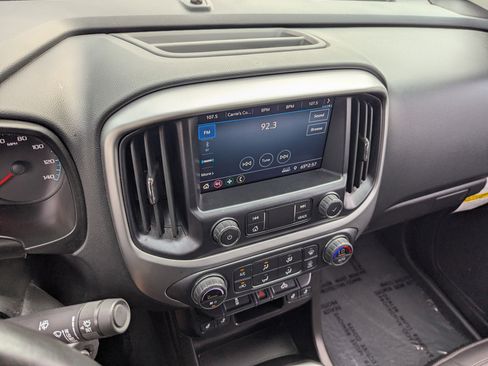 Used 2022 Chevrolet Colorado LT w/ Luxury Package image 23