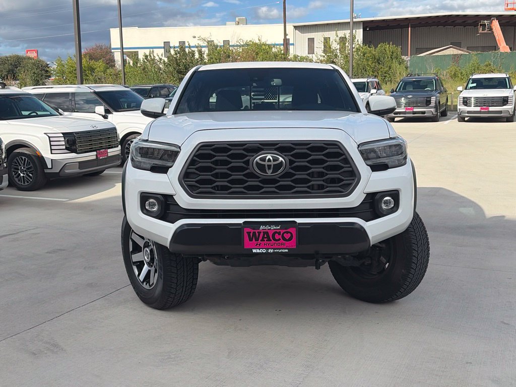 Used 2021 Toyota Tacoma TRD Off-Road w/ Technology Package AWD/4WD image 2