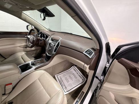 Used 2011 Cadillac SRX Luxury FWD image 28