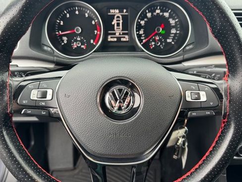Used 2016 Volkswagen Passat 1.8T R-Line image 22