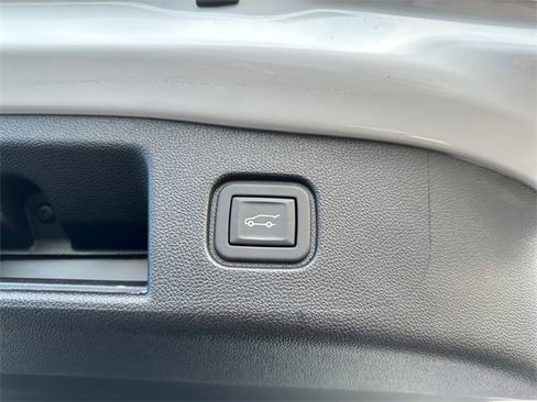 Used 2024 Chevrolet Blazer EV RS image 38