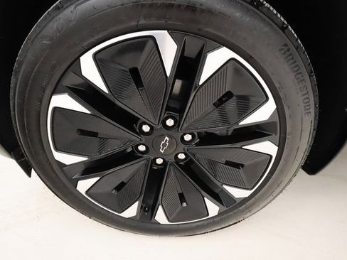 Used 2024 Chevrolet Blazer EV RS image 6