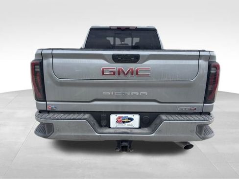 Certified 2025 GMC Sierra 2500 AT4 w/ Technology Package AWD/4WD image 4