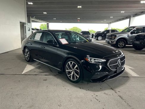 Used 2025 Mercedes-Benz E 350 Sedan w/ Winter Package image 7