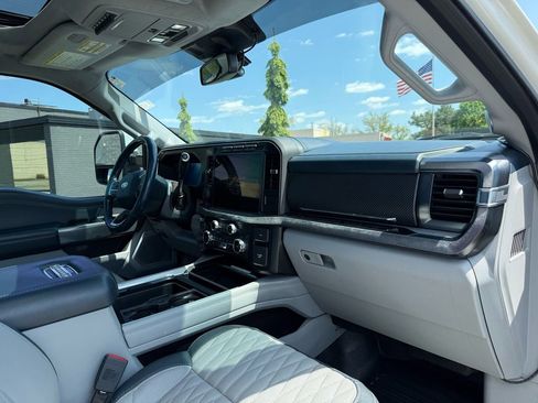 Used 2023 Ford F450 Limited w/ FX4 Off-Road Package AWD/4WD image 16