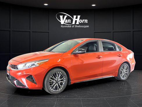 Used 2023 Kia Forte GT-Line w/ GT-Line Technology Package FWD image 3