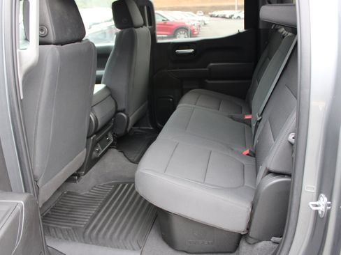 Used 2020 Chevrolet Silverado 1500 Custom w/ Custom Convenience Package image 13