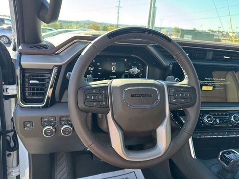 New 2026 GMC Sierra 1500 Denali w/ Technology Package AWD/4WD image 15