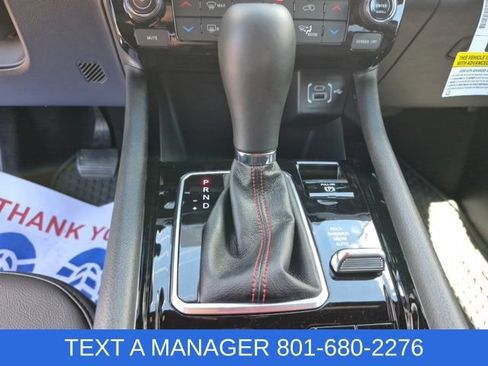 New 2026 Jeep Compass Trailhawk w/ Sun, Sound & Navigation Group AWD/4WD image 20