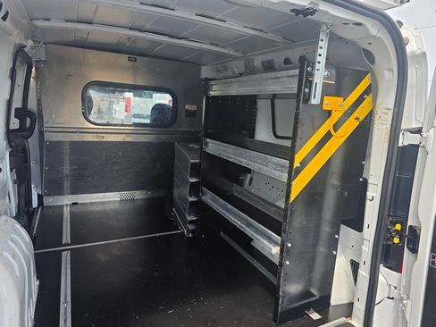 Used 2022 RAM ProMaster City Tradesman FWD image 13