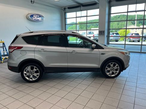 Used 2015 Ford Escape Titanium AWD/4WD image 24
